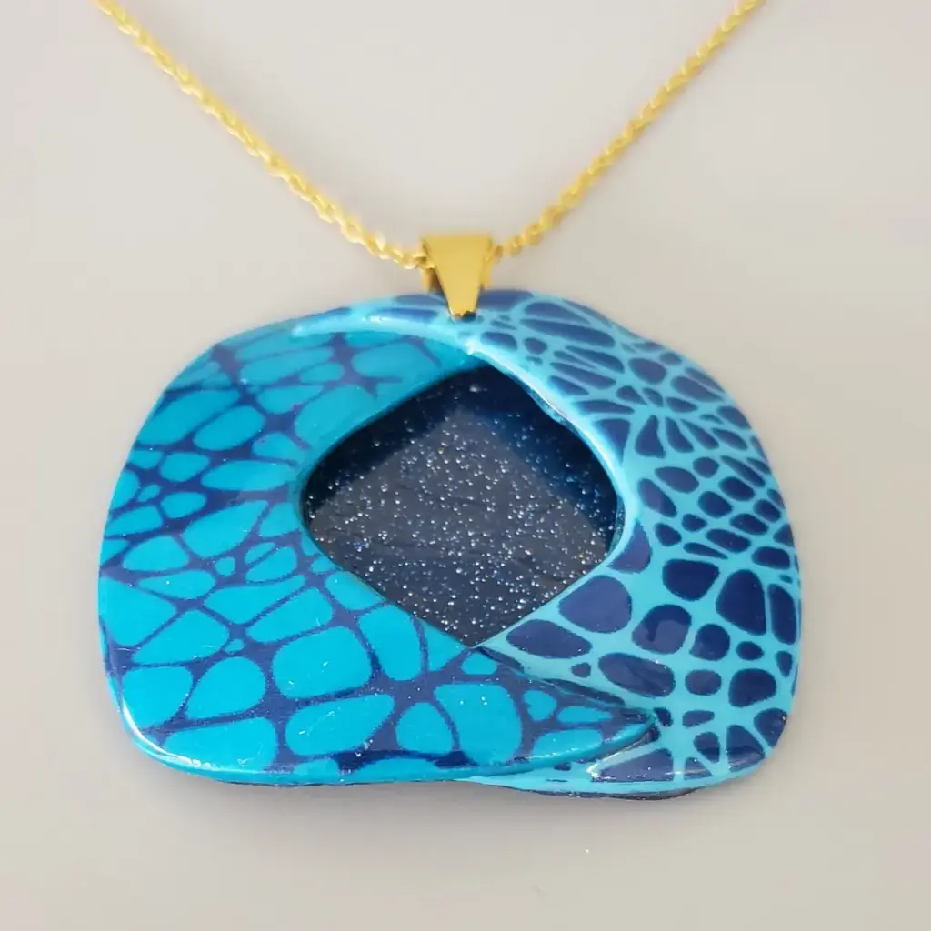 [COL00009] Collier carré bleus paillettes