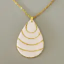 Collier goutte blanche marbrée et paillettes dorées