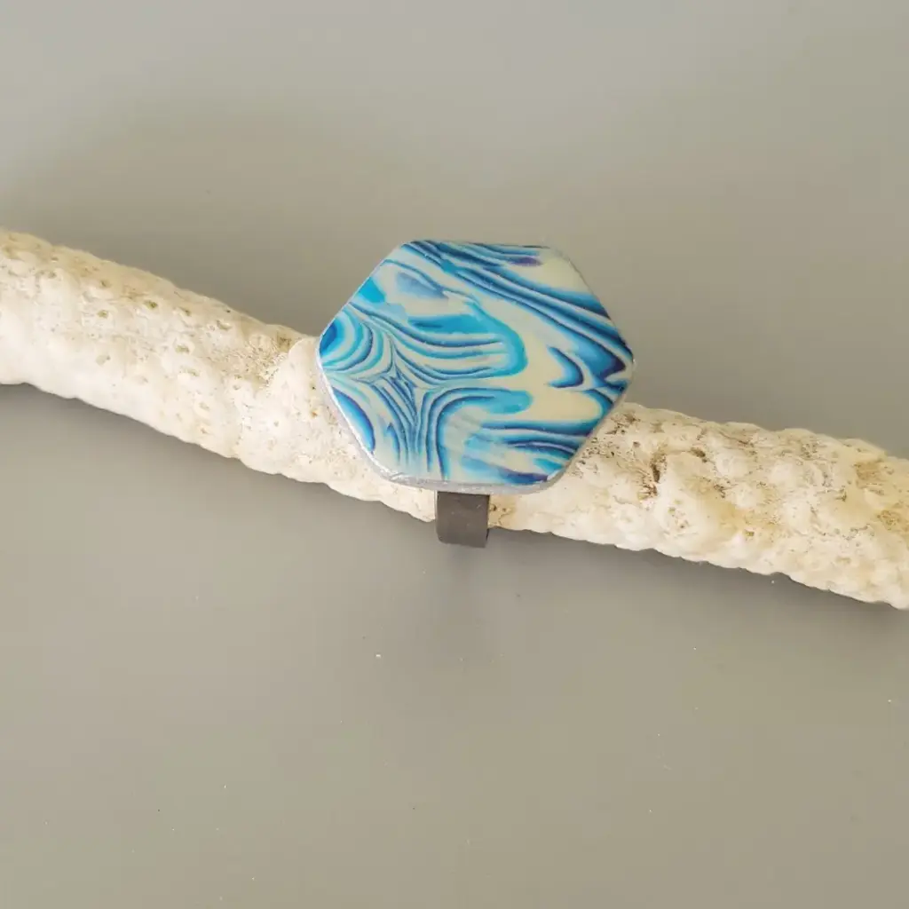 [BA0015] Bague bleue hexagonale