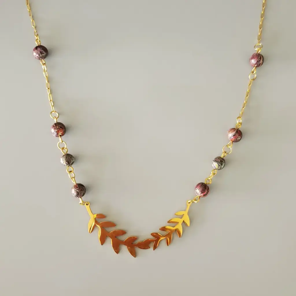 [COL00020] Collier feuillage noir, rouge et doré