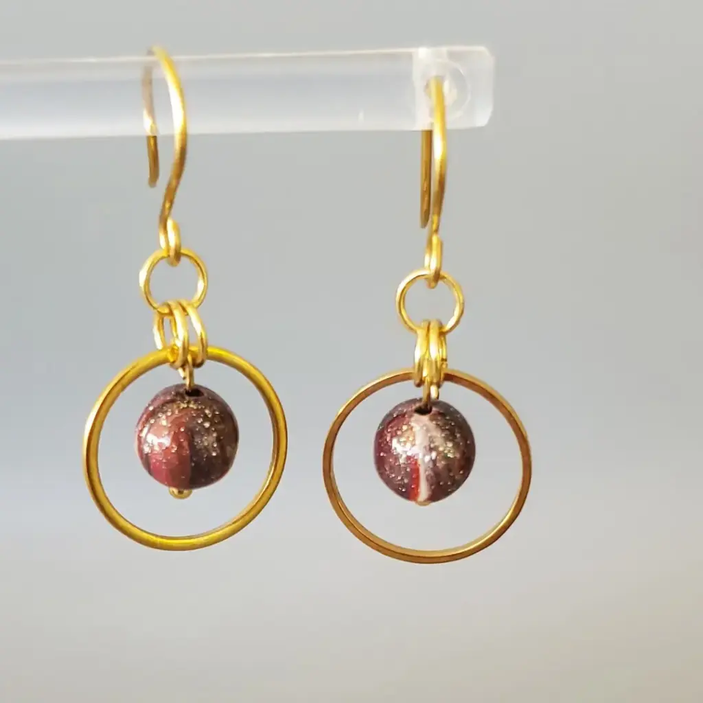 [BO00031] Boucles d'oreilles perles noire et cercle doré