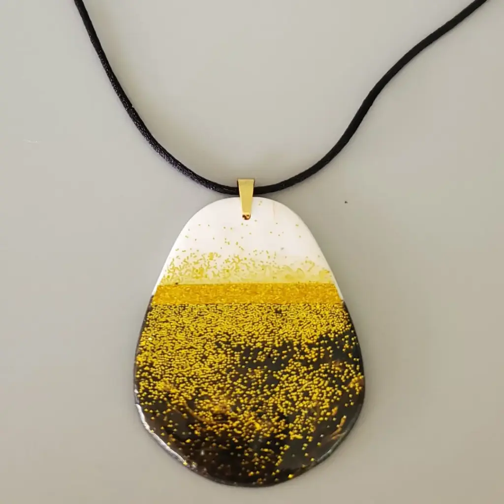 [COL00004] Collier noir, blanc - paillettes doré