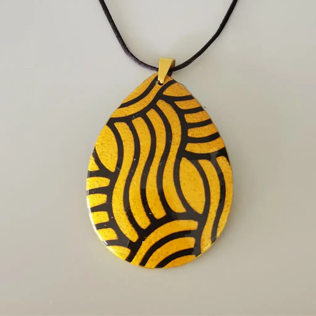 [COL00006] Collier goutte noir doré